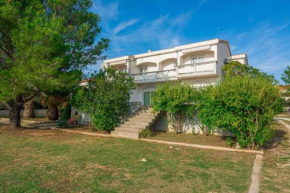 Apartments by the sea Vir - 18554